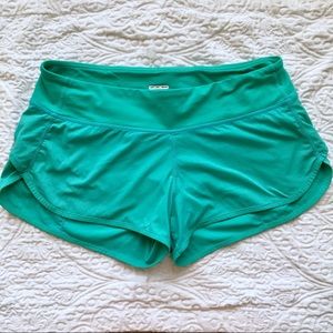 Lululemon Athletica | Speed it up short | Sz 8